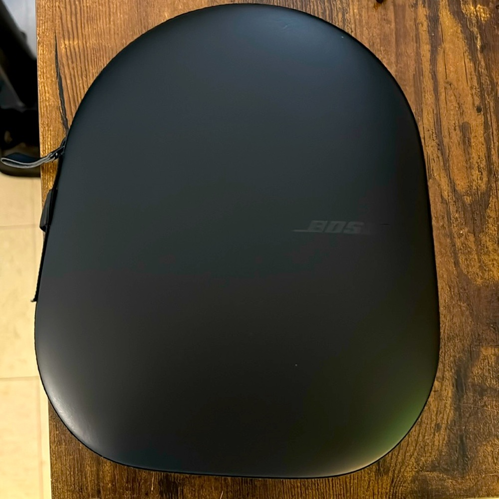 Bose Noise Cancelling Headphones 700